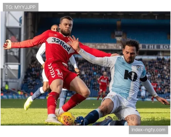 保级生死战遭遇宿敌莱切 双线暗流涌动意甲对决火花四射
